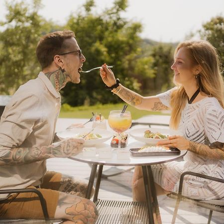 Maiers Kuschelhotel Loipersdorf Deluxe - Adults Only Fürstenfeld Eksteriør bilde