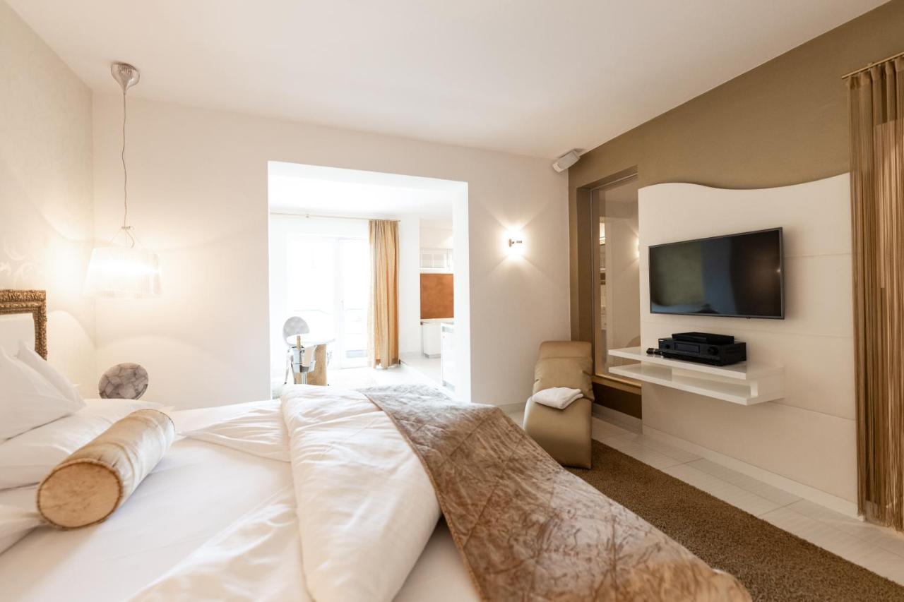 Maiers Kuschelhotel Loipersdorf Deluxe - Adults Only Fürstenfeld Eksteriør bilde